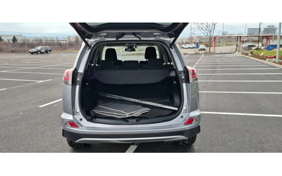Toyota Rav4 2.5  Bensin Hybrid Navi Камера Swiss - автомобили, коли, обяви за нови и употребявани 12