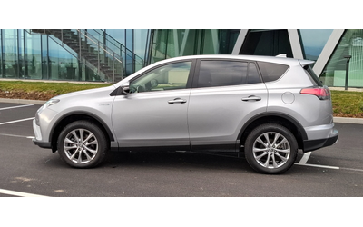 Toyota Rav4 2.5  Bensin Hybrid Navi Камера Swiss - автомобили, коли, обяви за нови и употребявани 6