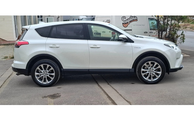 Toyota Rav4 2.5 Hybrid 4x4 Full Led  Automat 198kc  Бяла перла - автомобили, коли, обяви за нови и употребявани 6