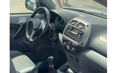 Toyota Rav4 2.0VVT-i 4x4 - автомобили, коли, обяви за нови и употребявани 11