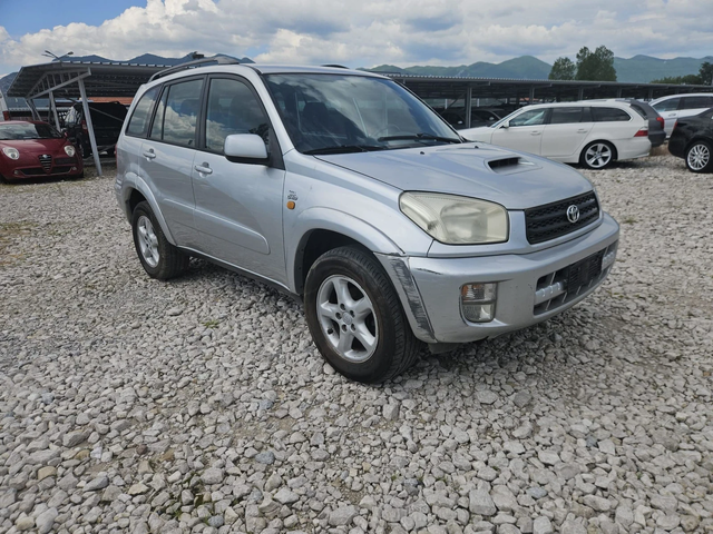 Toyota Rav4 * Klima* 4x4 - автомобили, коли, обяви за нови и употребявани 3