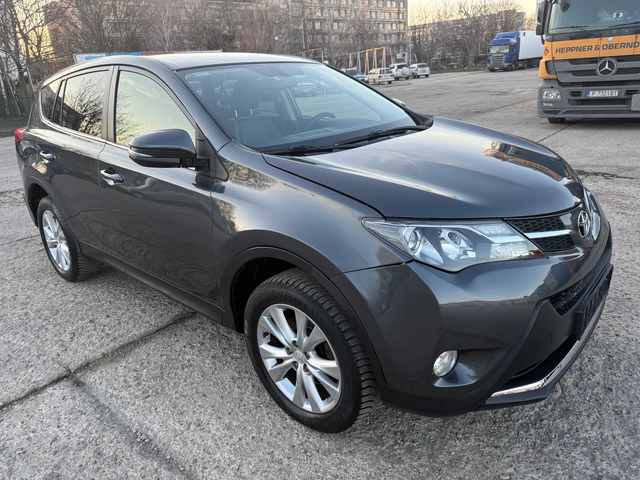 Toyota Rav4 2.2 D4D AWD - автомобили, коли, обяви за нови и употребявани 1