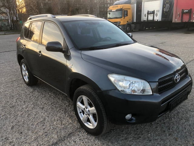 Toyota Rav4 2.2 D4D 2 бр. - автомобили, коли, обяви за нови и употребявани 1