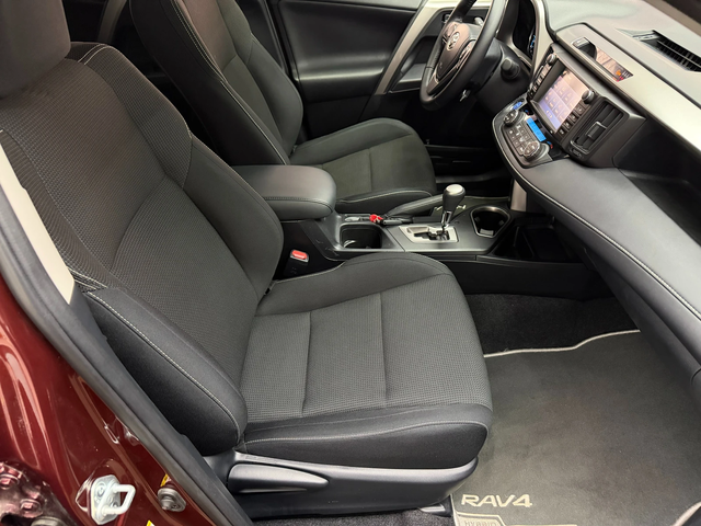 Toyota Rav4 2.5 Hybrid* СЕРВИЗНА КНИЖКА С ПЪЛНА ИСТОРИЯ - автомобили, коли, обяви за нови и употребявани 11