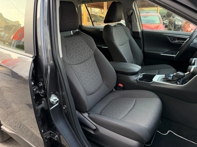 Toyota Rav4 2.5 Hybrid* СЕРВИЗНА КНИЖКА С ПЪЛНА ИСТОРИЯ - автомобили, коли, обяви за нови и употребявани 12