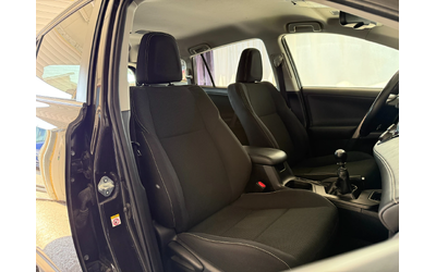 Toyota Rav4 2.0i* 4x4* СЕРВИЗНА КНИЖКА С ПЪЛНА ИСТОРИЯ В ТОЙОТ - автомобили, коли, обяви за нови и употребявани 11