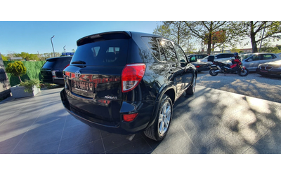 Toyota Rav4 2.2 D-CAT 4WD - автомобили, коли, обяви за нови и употребявани 6