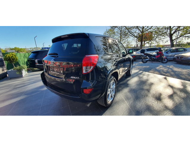 Toyota Rav4 2.2 D-CAT 4WD - автомобили, коли, обяви за нови и употребявани 6