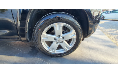 Toyota Rav4 2.2 D-CAT 4WD - автомобили, коли, обяви за нови и употребявани 9