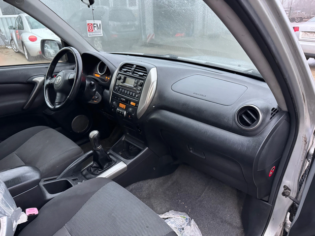 Toyota Rav4 - автомобили, коли, обяви за нови и употребявани 7