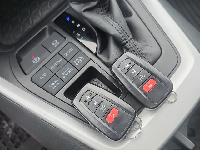 Toyota Rav4 * XLE * CARFAX * ЦЕНА ДО БГ - автомобили, коли, обяви за нови и употребявани 16