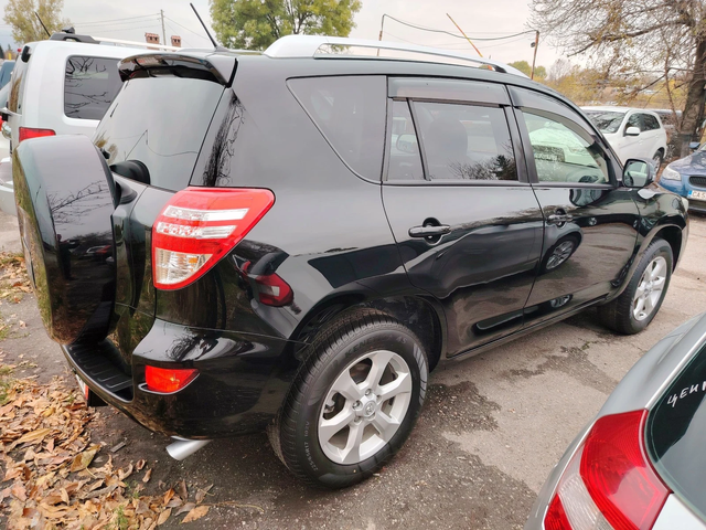 Toyota Rav4 2.2D4D/LUXORY - автомобили, коли, обяви за нови и употребявани 5