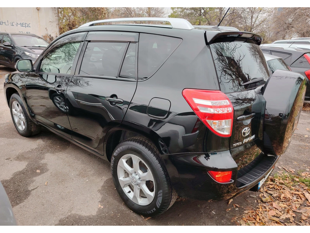 Toyota Rav4 2.2D4D/LUXORY - автомобили, коли, обяви за нови и употребявани 7