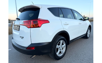 Toyota Rav4 2.0 D-4D / AWD 4X4 / AVTOPILOT / 186 000km !!! - автомобили, коли, обяви за нови и употребявани 7