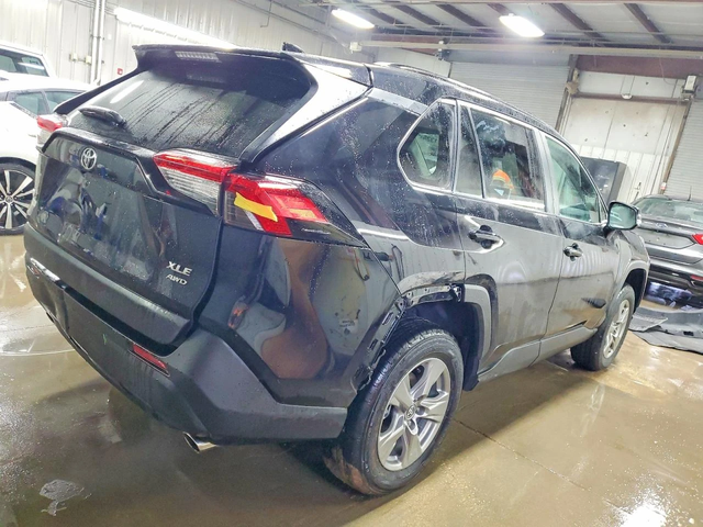 Toyota Rav4 XLE - автомобили, коли, обяви за нови и употребявани 3