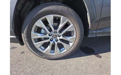 Toyota Rav4 XLE Premium - автомобили, коли, обяви за нови и употребявани 11