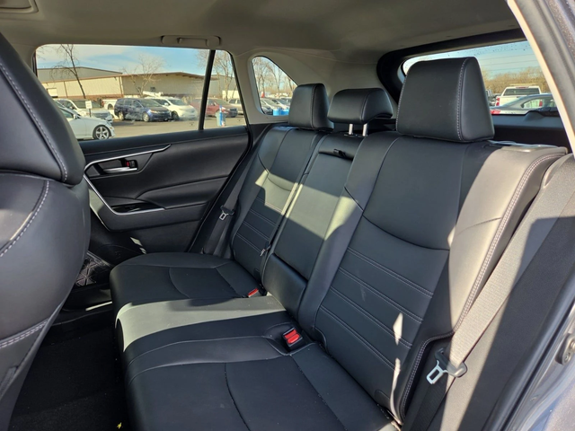 Toyota Rav4 XLE Premium - автомобили, коли, обяви за нови и употребявани 8