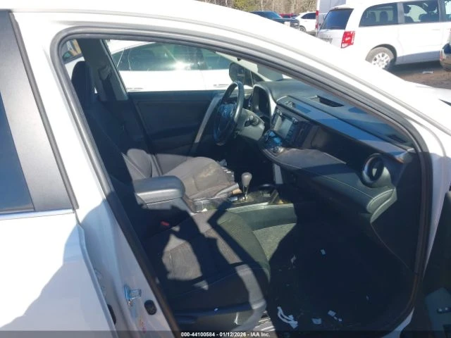 Toyota Rav4 - автомобили, коли, обяви за нови и употребявани 4