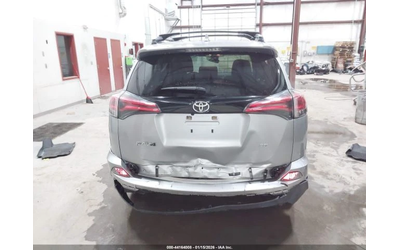 Toyota Rav4 SE - автомобили, коли, обяви за нови и употребявани 14