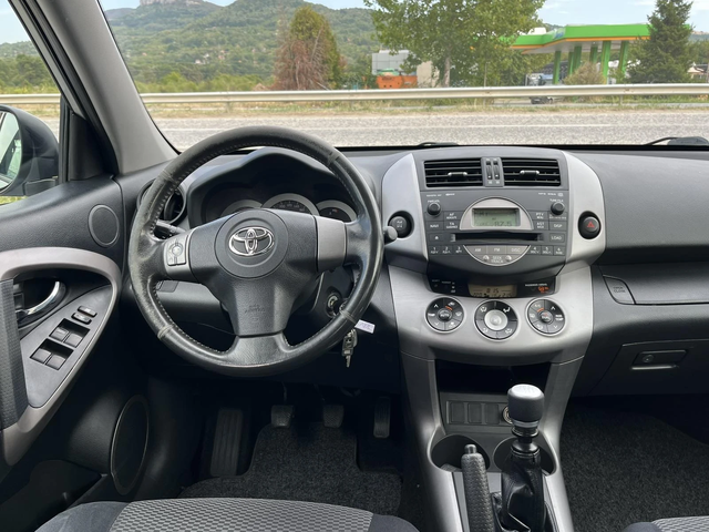 Toyota Rav4 2.2D4D 136кс 4Х4 КЛИТРОНИК ВНОС ИТАЛИЯ - автомобили, коли, обяви за нови и употребявани 11