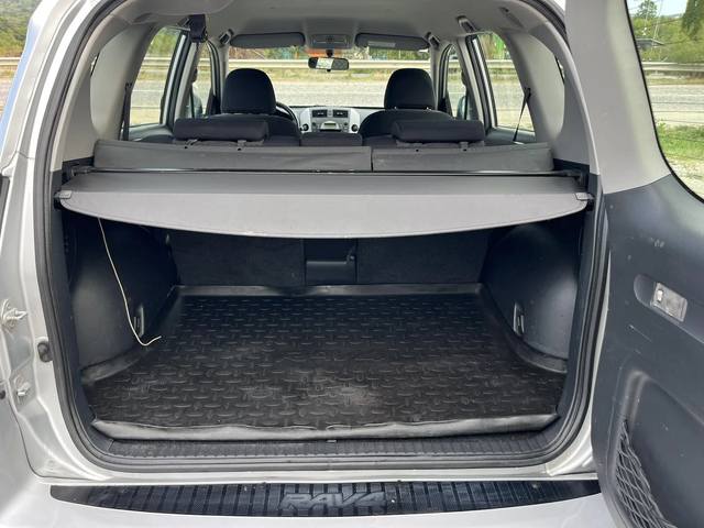 Toyota Rav4 2.2D4D 136кс 4Х4 КЛИТРОНИК ВНОС ИТАЛИЯ - автомобили, коли, обяви за нови и употребявани 14