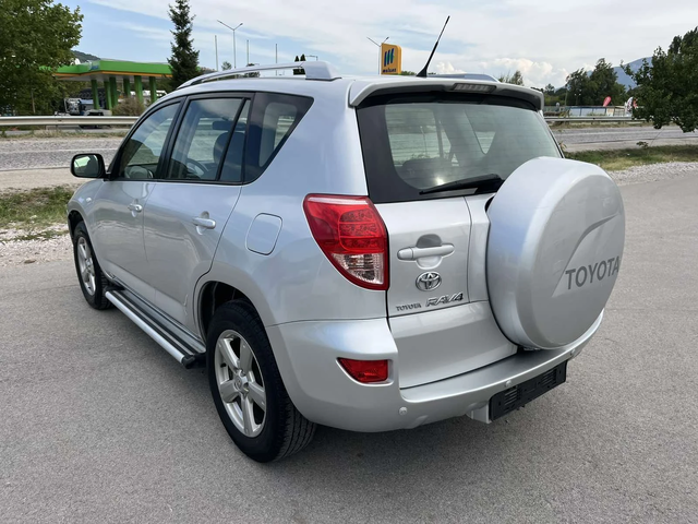 Toyota Rav4 2.2D4D 136кс 4Х4 КЛИТРОНИК ВНОС ИТАЛИЯ - автомобили, коли, обяви за нови и употребявани 4