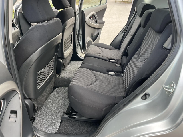 Toyota Rav4 2.2D4D 136кс 4Х4 КЛИТРОНИК ВНОС ИТАЛИЯ - автомобили, коли, обяви за нови и употребявани 8