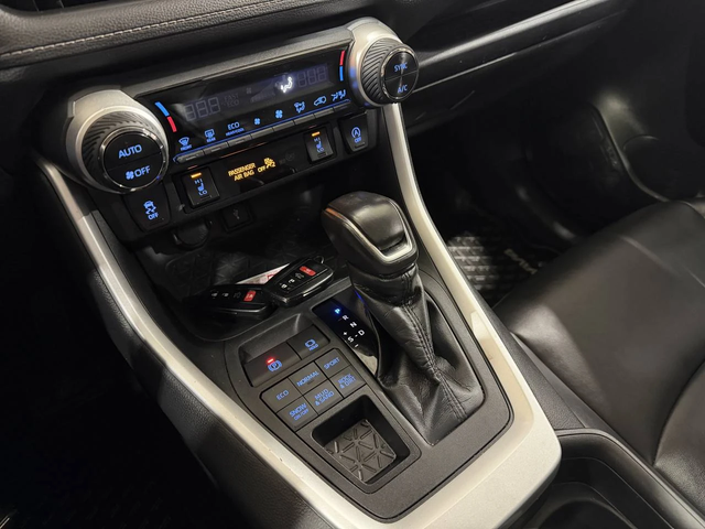 Toyota Rav4 2021| XLE| 2 КЛЮЧА| AWD| CARFAX| КРАЙАН ЦЕНА - автомобили, коли, обяви за нови и употребявани 8