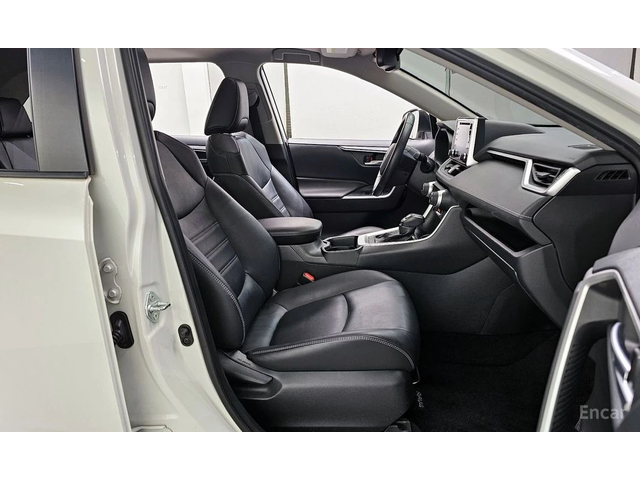 Toyota Rav4 КОЖА* 4 ПОДГРЕВА* ПАНОРАМА* ДВА КЛЮЧА - автомобили, коли, обяви за нови и употребявани 10