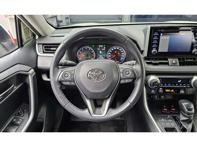 Toyota Rav4 КОЖА* 4 ПОДГРЕВА* ПАНОРАМА* ДВА КЛЮЧА - автомобили, коли, обяви за нови и употребявани 13
