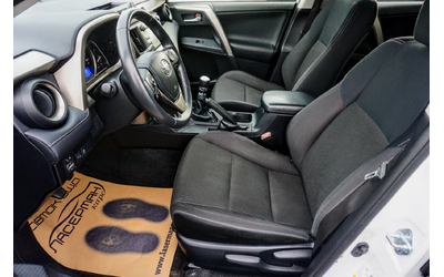 Toyota Rav4 2.0 D-4D ACTIVE - автомобили, коли, обяви за нови и употребявани 7