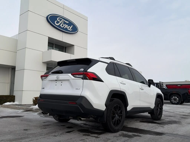 Toyota Rav4 XLE * АвтоКредит* (ЦЕНА ДО БГ) - автомобили, коли, обяви за нови и употребявани 2