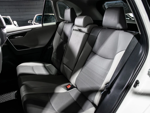 Toyota Rav4 * АвтоКредит * (ЦЕНА ДО БГ) - автомобили, коли, обяви за нови и употребявани 16