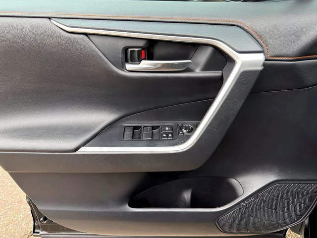 Toyota Rav4 Trail* AWD* АвтоКредит* (ЦЕНА ДО БГ) - автомобили, коли, обяви за нови и употребявани 14