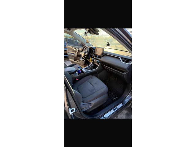 Toyota Rav4 * XLE * 2 КЛЮЧА* ПОДГРЕВ* PANO* KEYLESS* - автомобили, коли, обяви за нови и употребявани 12