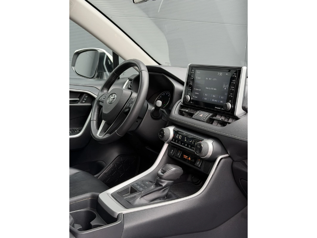 Toyota Rav4 * AWD* НАЛИЧНА В БГ* ПОДГРЕВ* ШИБЕДАХ - автомобили, коли, обяви за нови и употребявани 5