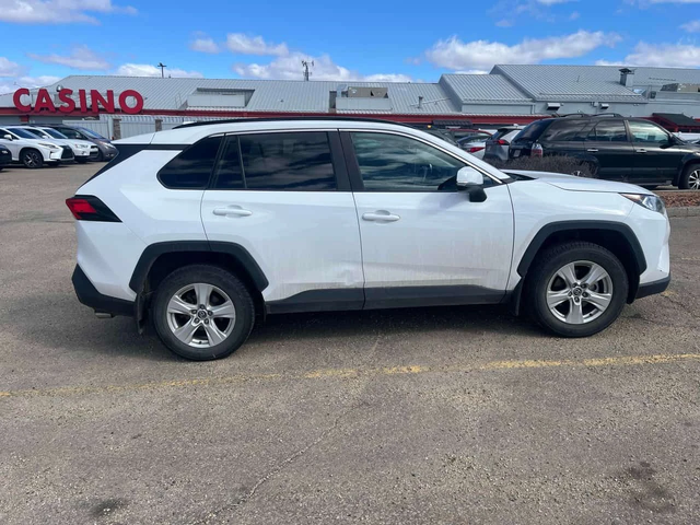 Toyota Rav4 XLE AWD * ПОДГРЕВ НА ВОЛАНА/СЕДАЛКИ* ПАНОРАМА* - автомобили, коли, обяви за нови и употребявани 3