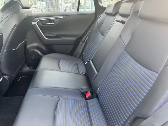 Toyota Rav4 - автомобили, коли, обяви за нови и употребявани 14