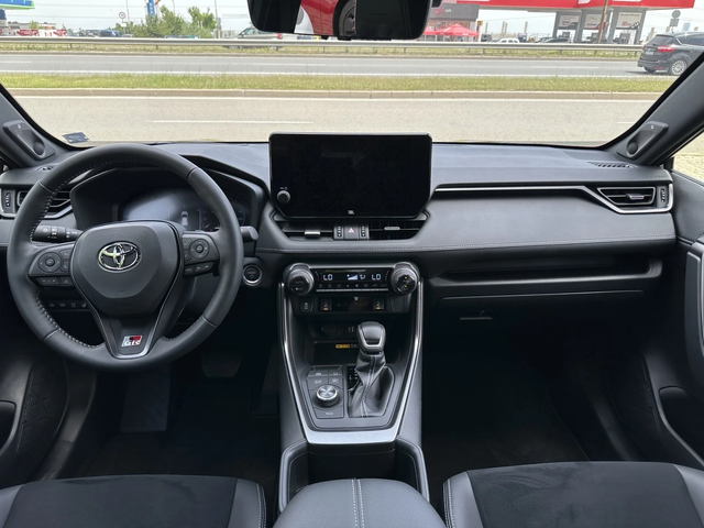 Toyota Rav4 GR/PLUG-IN HYBRID/306.PS 4x4 - автомобили, коли, обяви за нови и употребявани 9