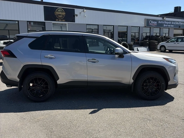 Toyota Rav4 XLE AWD * ПАНОРАМА * ПОДГРЕВИ * Keyless * CARFAX - автомобили, коли, обяви за нови и употребявани 3