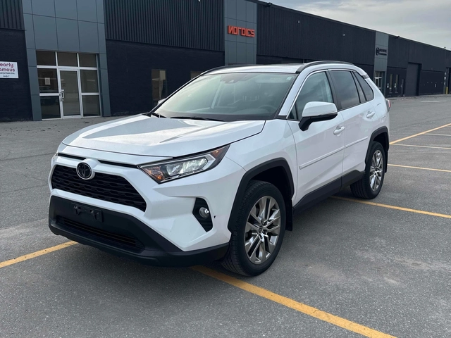 Toyota Rav4 XLE * * CARFAX * * АВТО КРЕДИТ * * - автомобили, коли, обяви за нови и употребявани 0