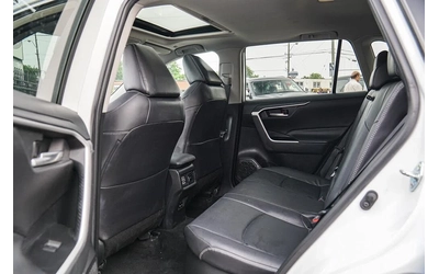Toyota Rav4 Hybrid XLE AWD - автомобили, коли, обяви за нови и употребявани 15