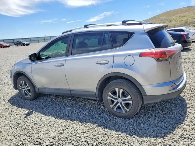 Toyota Rav4 - автомобили, коли, обяви за нови и употребявани 3