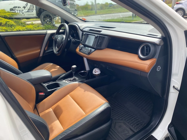Toyota Rav4 2.5 HEV - автомобили, коли, обяви за нови и употребявани 11