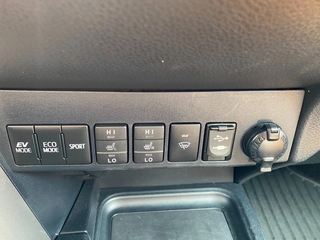 Toyota Rav4 2.5 HEV - автомобили, коли, обяви за нови и употребявани 16