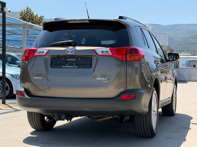 Toyota Rav4 2.0I, 4X4, ПЪЛНА СЕРВИЗНА ИСТОРИЯ+ ФАКТУРИ! - автомобили, коли, обяви за нови и употребявани 4