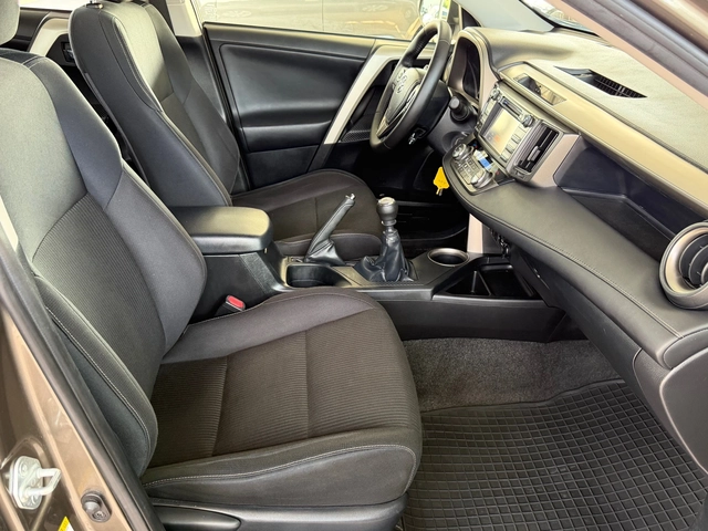 Toyota Rav4 2.0I, 4X4, ПЪЛНА СЕРВИЗНА ИСТОРИЯ+ ФАКТУРИ! - автомобили, коли, обяви за нови и употребявани 9