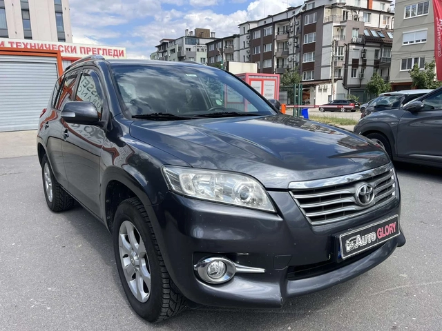 Toyota Rav4 2.2 DISEL - автомобили, коли, обяви за нови и употребявани 2