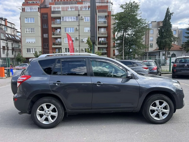 Toyota Rav4 2.2 DISEL - автомобили, коли, обяви за нови и употребявани 7