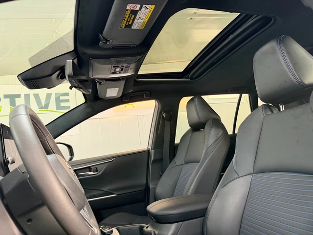 Toyota Rav4 Hybrid XSE AWD - автомобили, коли, обяви за нови и употребявани 11